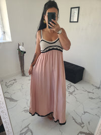 Robe crochet Tania rose