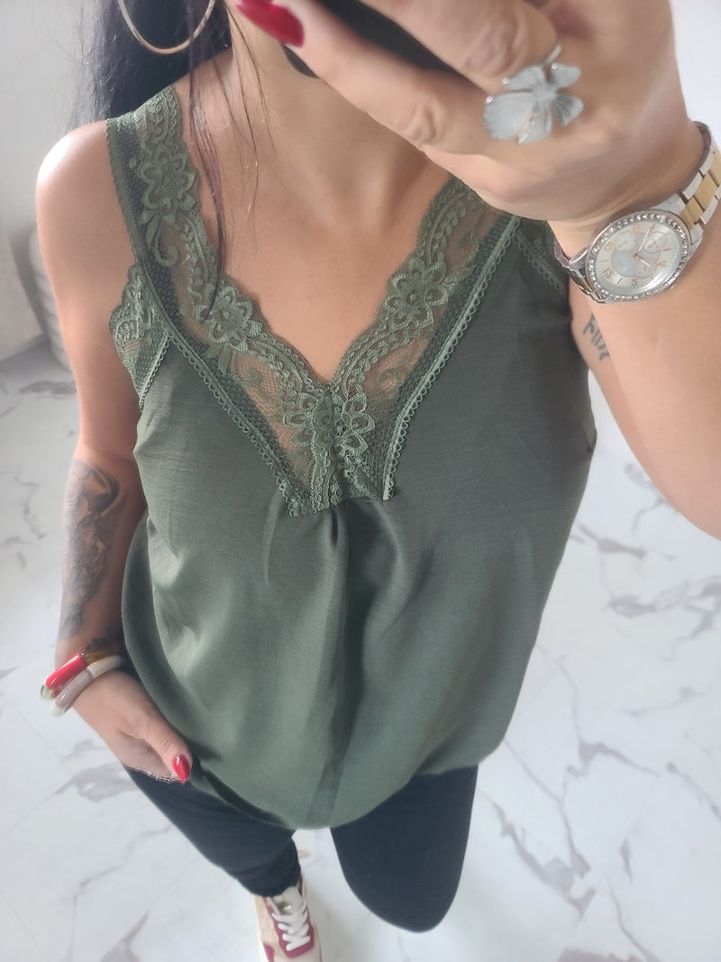 Débardeur en dentelle LISE kaki